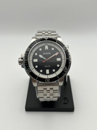 Nixon Stinger 44 (Silver/ Black/ White)